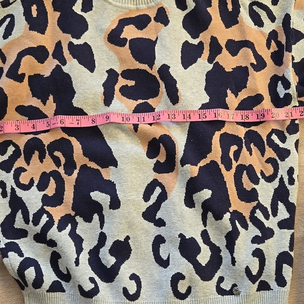 Ted Baker Gray and Tan Leopard Print Mock Neck Sweater Size 2/M - Picture 8 of 10